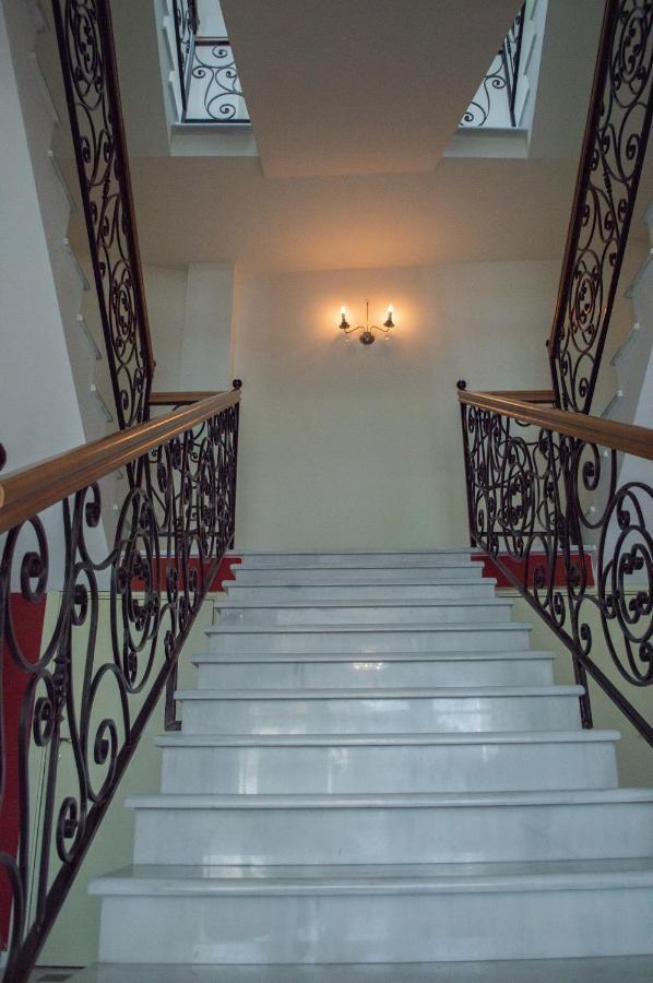 Aleksion Palace